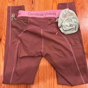 Outdoor Voices “Snacks” 7/8 Leggings